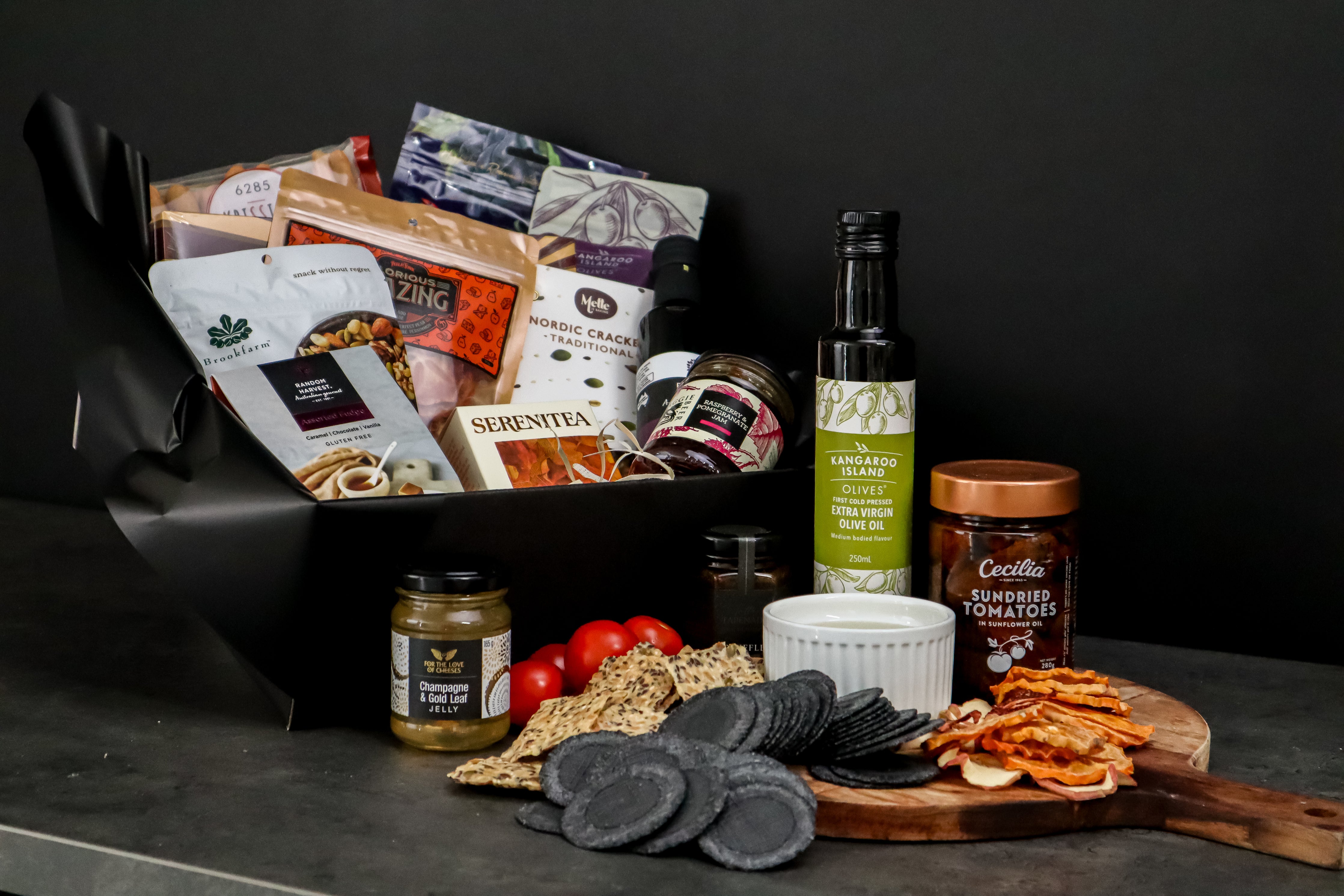 Gourmet Entertainer's Bliss – My Hamper Place